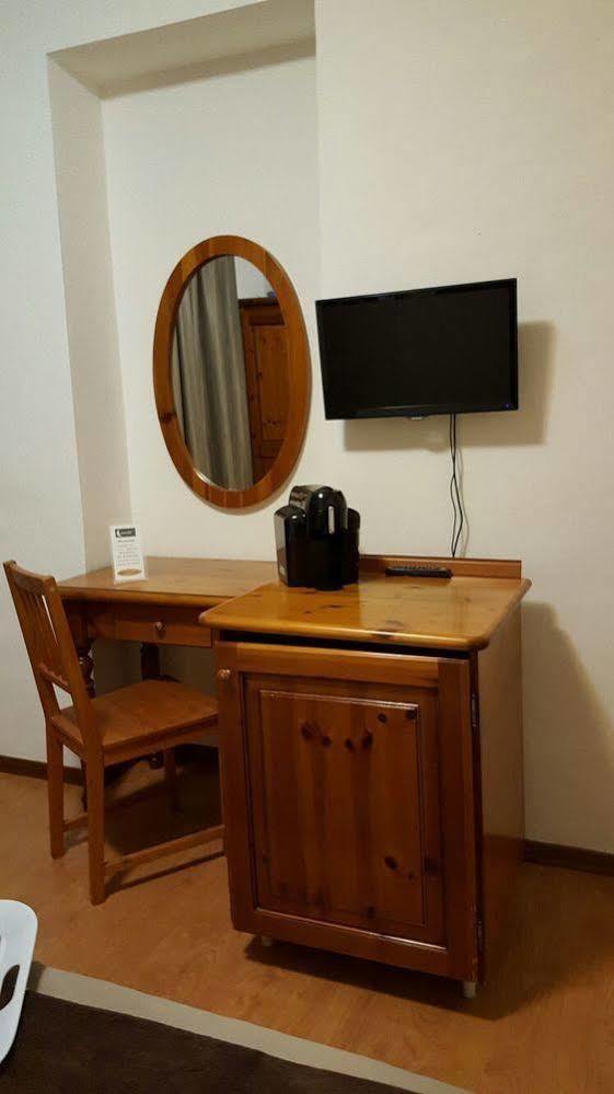 Hotel Calaluna Biella Extérieur photo